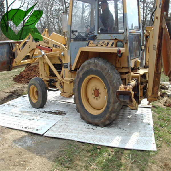 Manufacturer heavy duty and lightweight ground protection mats 3×8